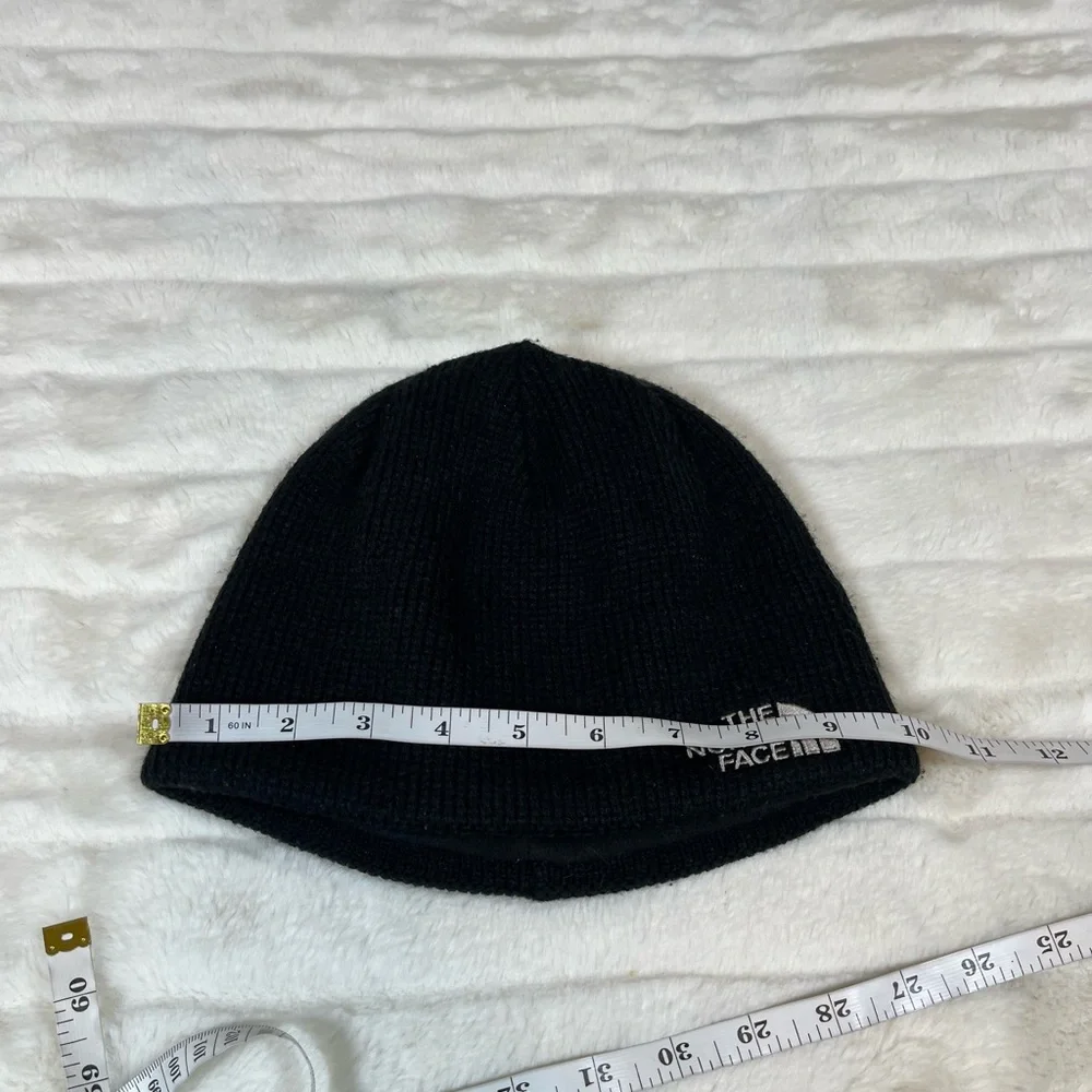 The North Face Women’s Dark Grey Knit Fleece Line Beanie Cap Fall Winter PNW